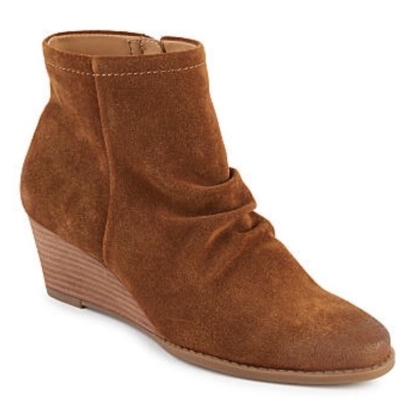 Franco Sarto ‘Winston’ Cognac Suede Wedge Ankle Bootie Size 7.5 M - Picture 1 of 15